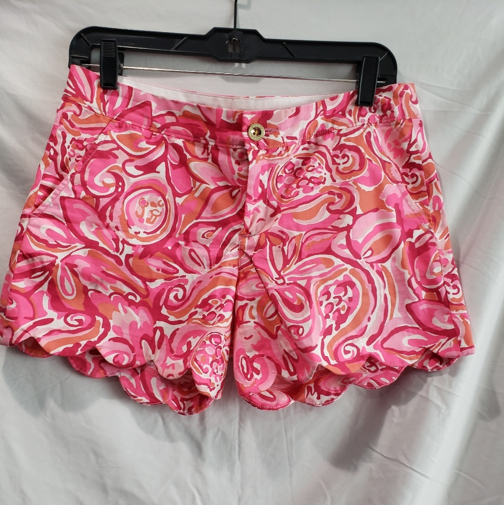 Gorgeous Lilly Pulitzer buttercup shorts size 2